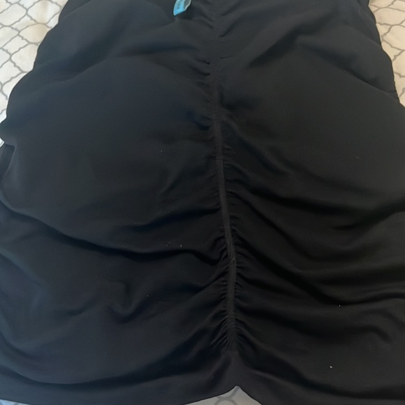 Stretch Black Top by Guess Marciano. - Picture 4 of 5